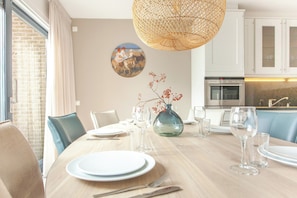 Dining - Penthouse Apartment With Lake Views (Makkum)