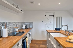 Cottage | Private kitchen - Charming Devon Cottage With Garden (Totnes)