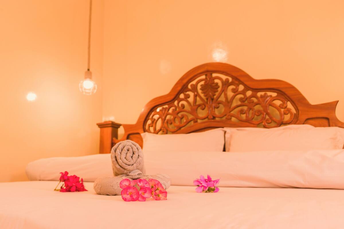 Double Room, Balcony, Garden View | WiFi (free)