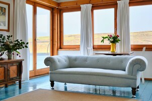 House | Living room