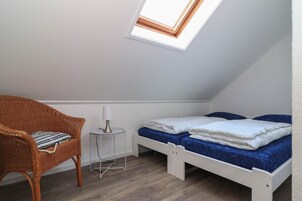 Hus | 3 soverom, strykejern/-brett, individuelt innredet og sengetøy