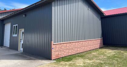Stay in Style 1Br/1Bath Barndominium Northown Escanaba