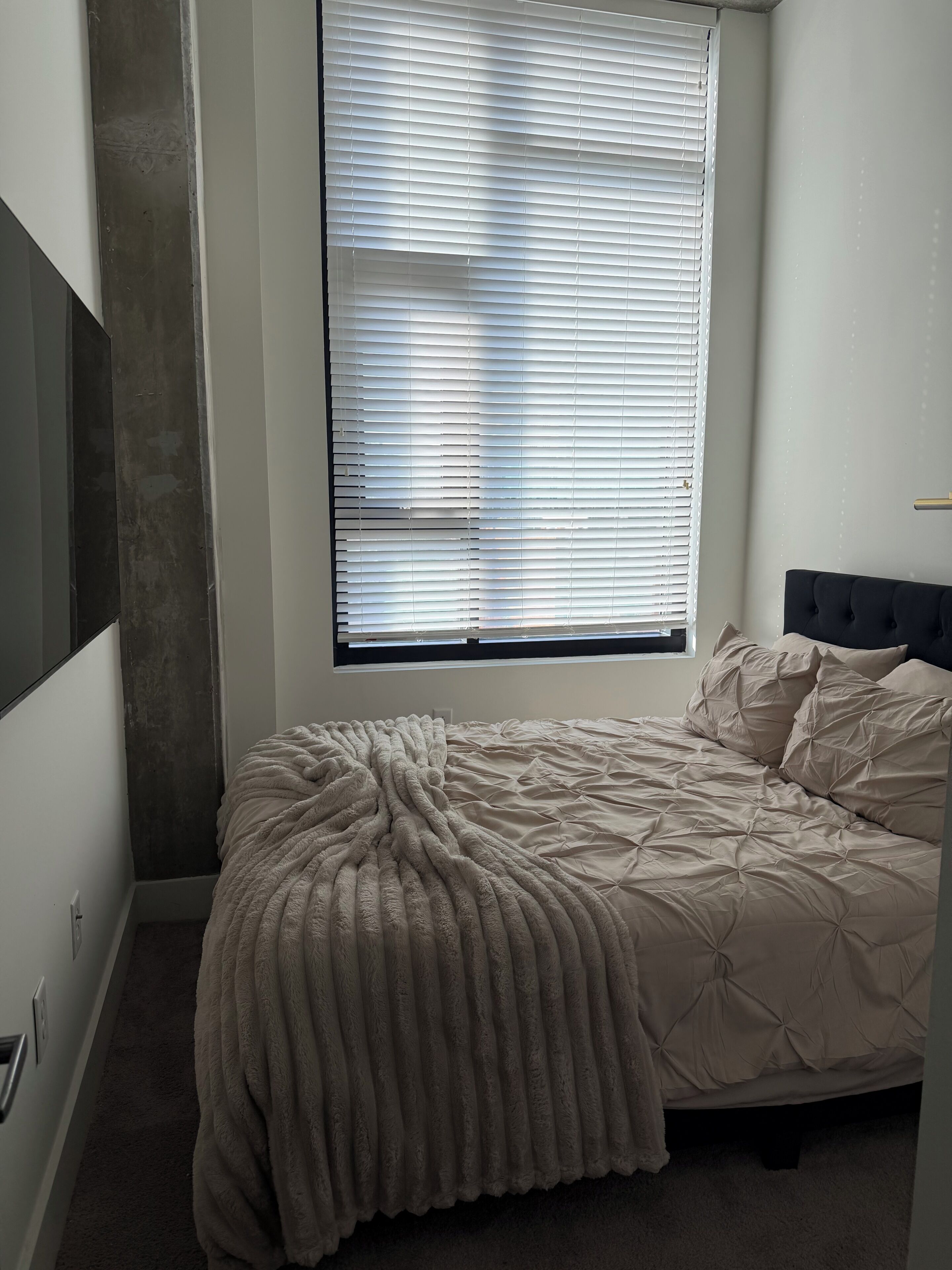 3 bedrooms, WiFi (free), bed sheets