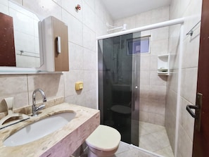 Bathroom - Canto Grande by LikeHome (Bombinhas)