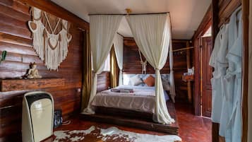 1 bedroom, WiFi (free), bed sheets