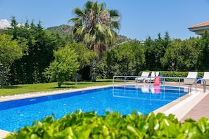 Pool - Villa Deniz-Luxury Private Pool Villa Near the sea (Çamyuva)