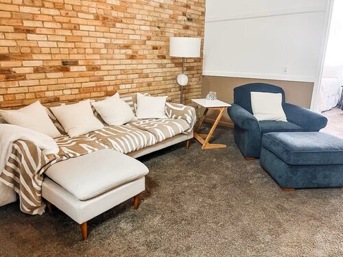 Perfect Downtown Location in Mount Pleasant with AC