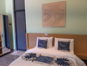 Desk, laptop workspace, free WiFi - IGAWILO RESIDENCE HOTEL (Dodoma)