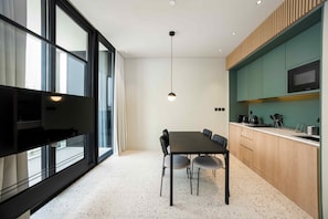 Dining - Chic City Studio in Upside w/ Burj View (Dubai)