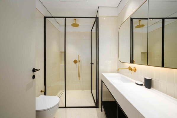Bathroom - Bright Studio w/ Iconic Burj View (Dubai)
