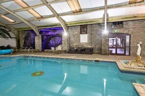 Cottage | Pool | Outdoor pool - Beach Cottage With Hut for 9 (Ilfracombe)