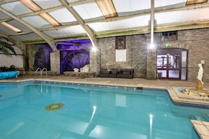 Cottage | Pool | Outdoor pool