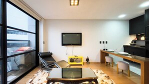 Unclassified image, 3 of 52, button - Urbano Duplex (São Paulo)
