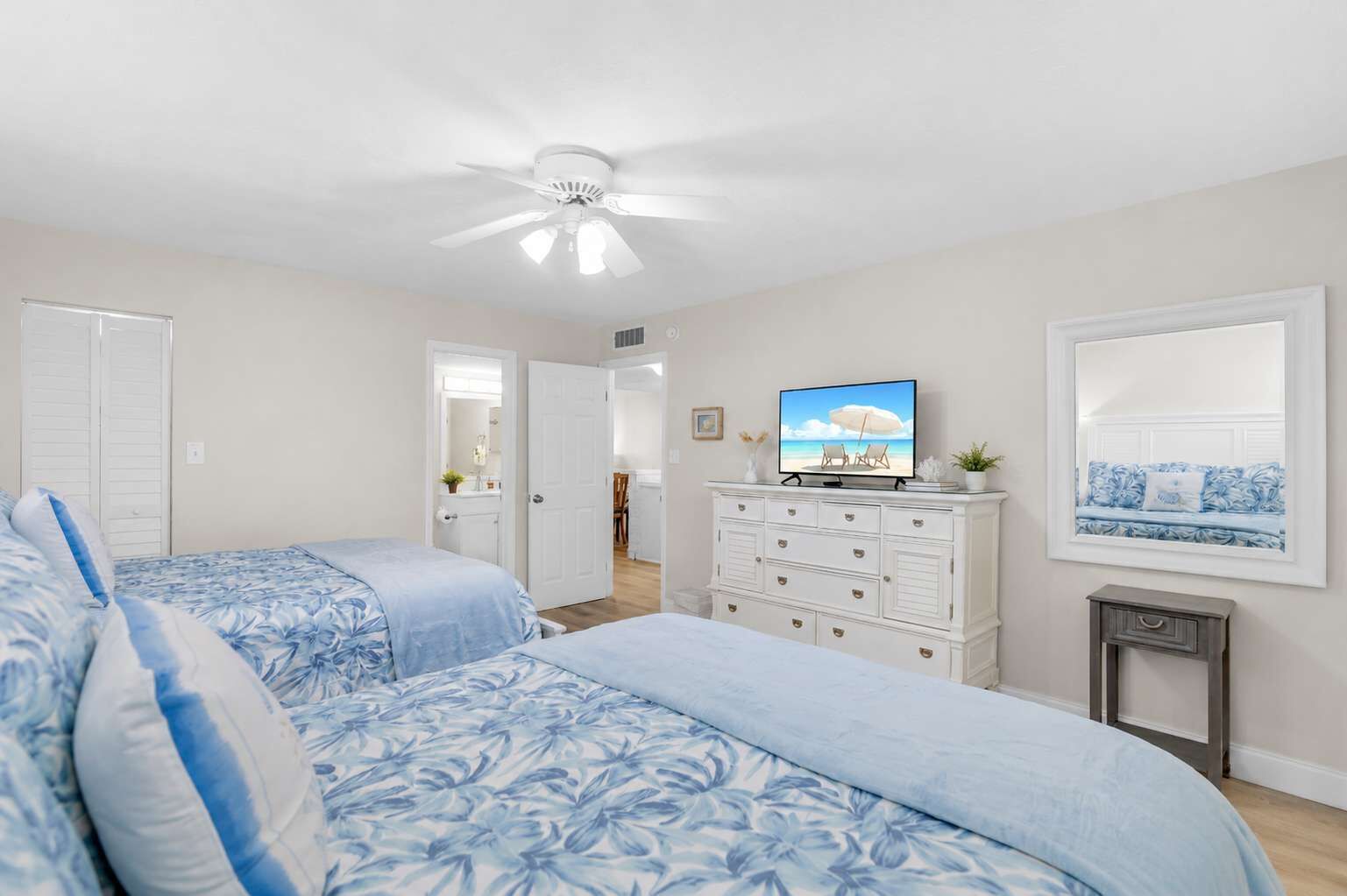 2 bedrooms, iron/ironing board, travel cot, free WiFi