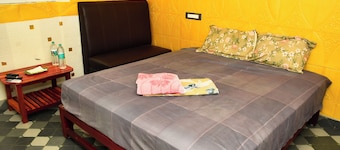 Palm tree Villa Homestay
