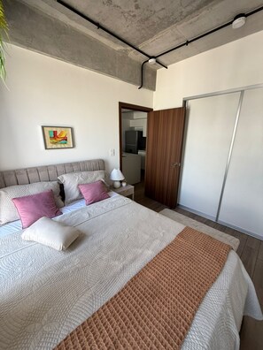 Apart Daire, 1 Büyük (Queen) Boy Yatak, Balkon, Şehir Manzaralı | Ücretsiz kablosuz İnternet 