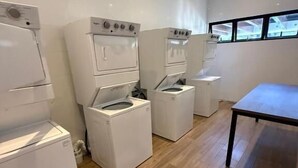 Sınıflandırılmamış resim, 20 üzerinden 3, düğme