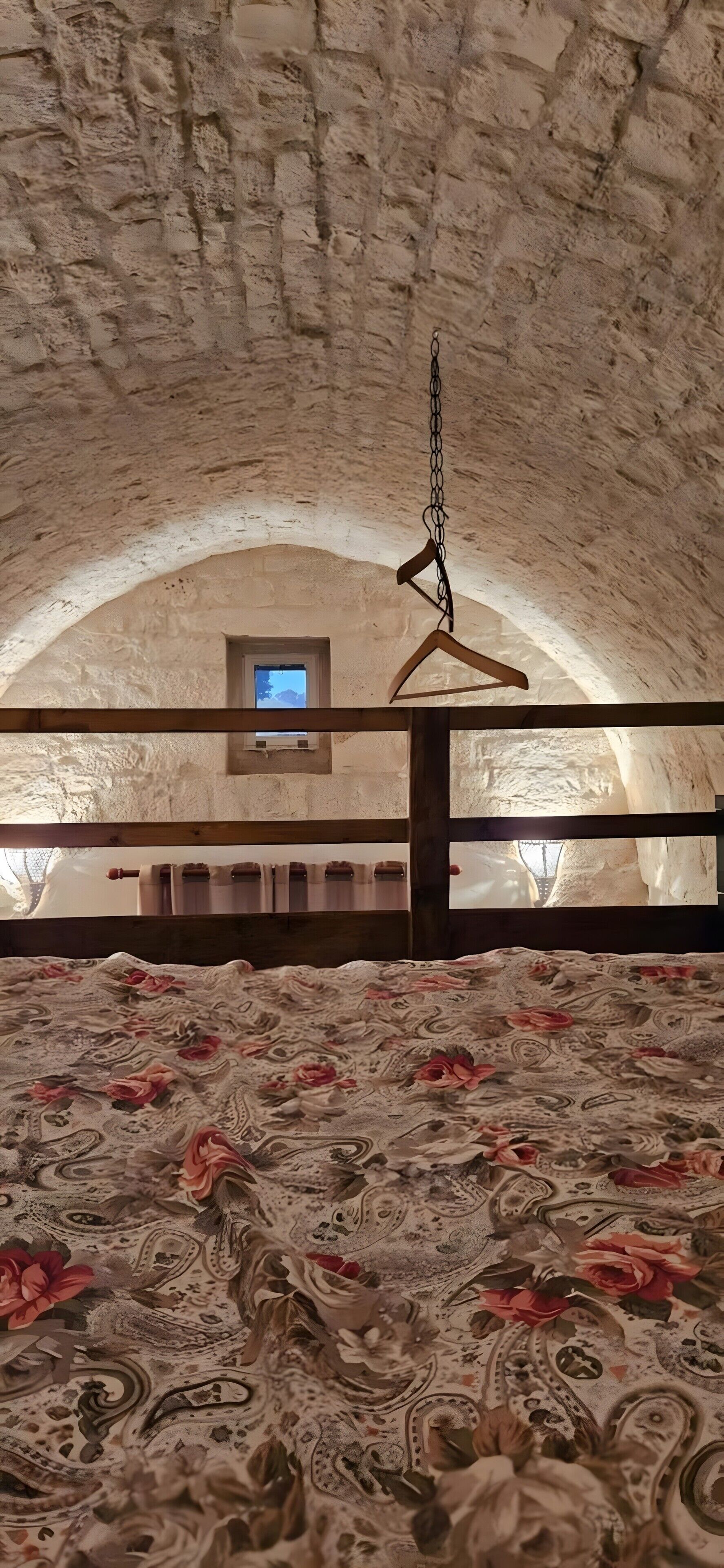 WiFi, bed sheets