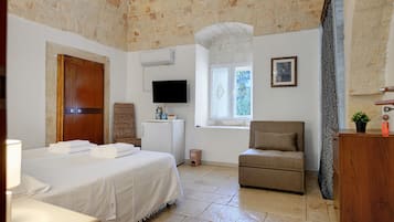 1 habitación, wifi y ropa de cama