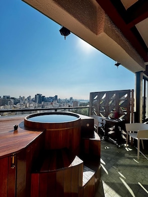Luxury Apartment, City View | Outdoor dining - Mansion Aline Apartamentos  (Rio de Janeiro)