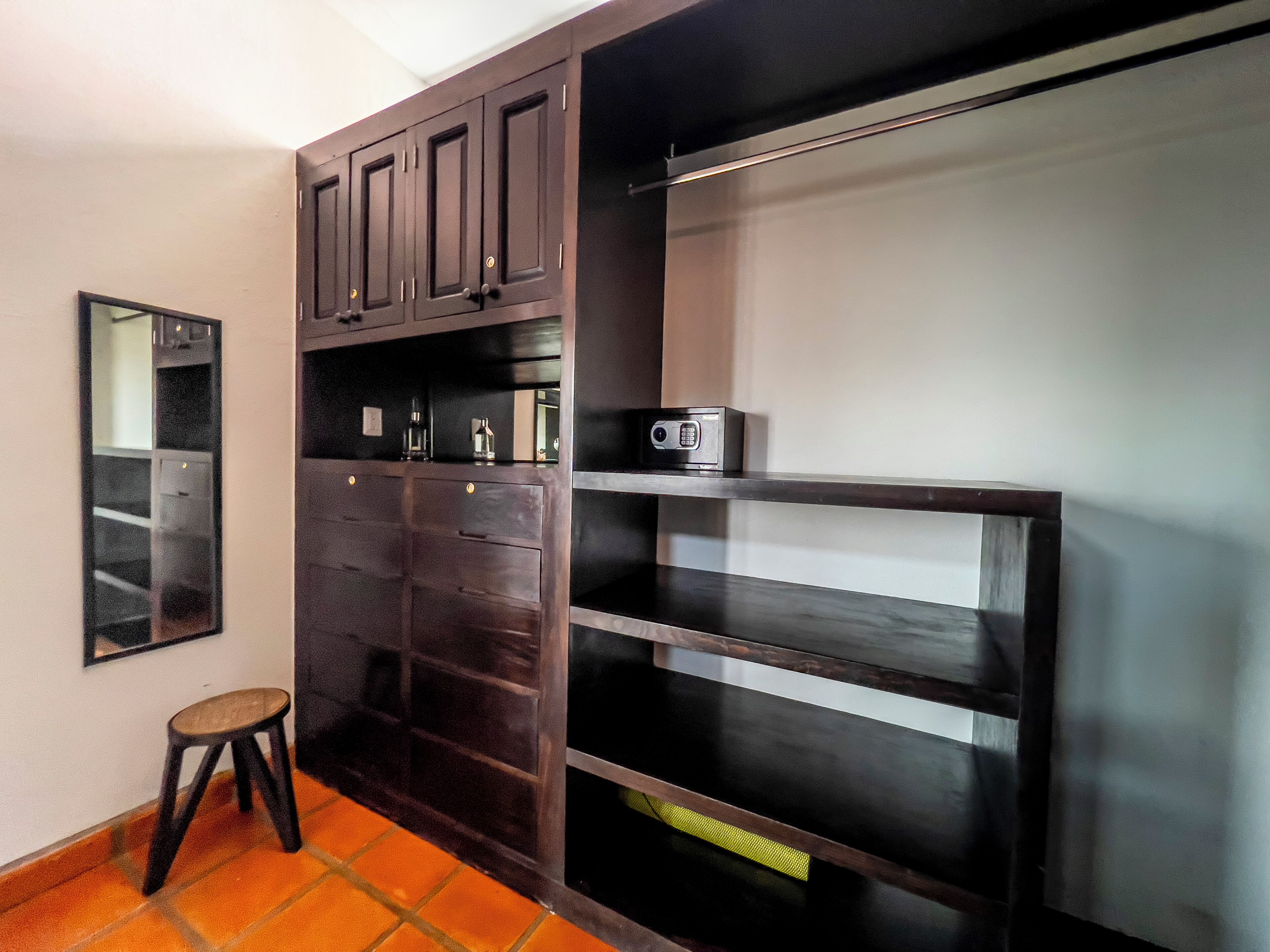 Casa familiar, vista a la montaña | Interior