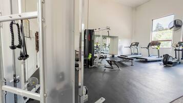 Casa familiar, vista a la montaña | Sala de fitness