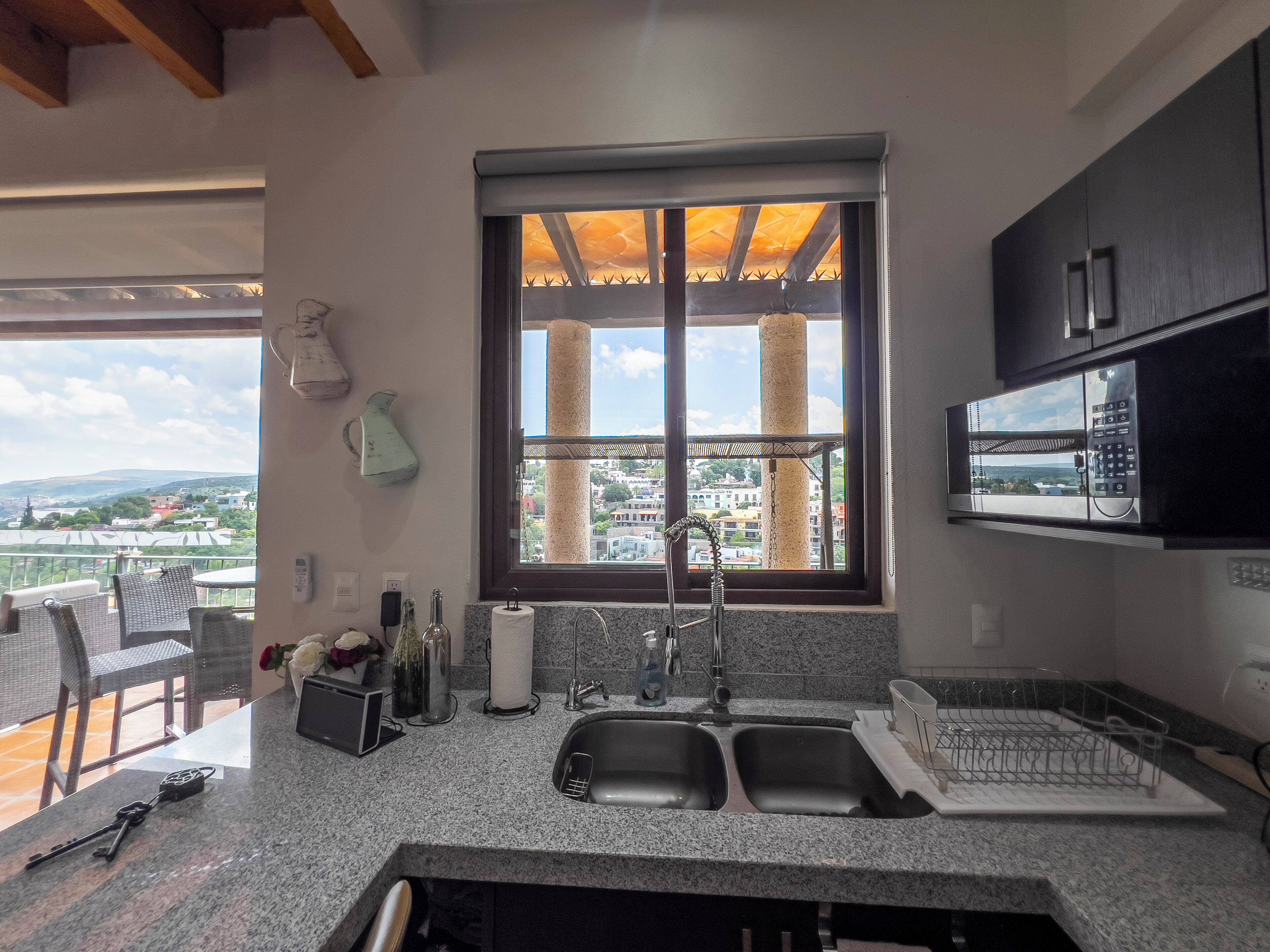 Family House, Mountain View | Private kitchen