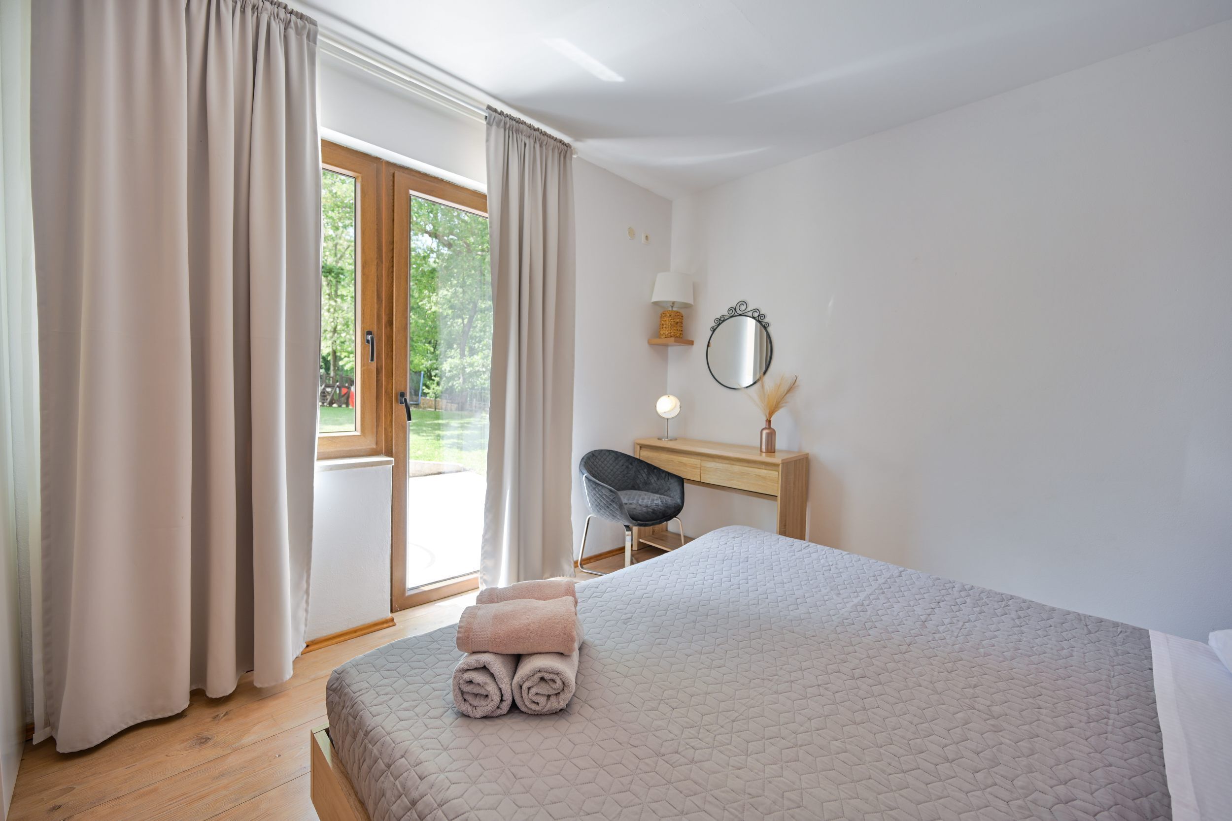 4 bedrooms, in-room safe, iron/ironing board, travel cot