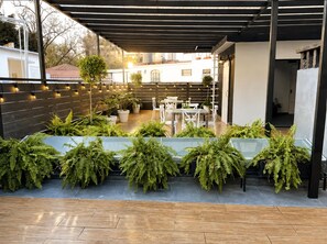 Outdoor dining - Art Deco 6-Bedroom House in Condesa with a Rooftop (Ciudad de México)