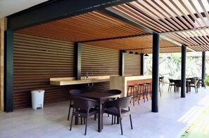 Outdoor dining - Acogedor departamento alberca y estacionamiento (Merida)