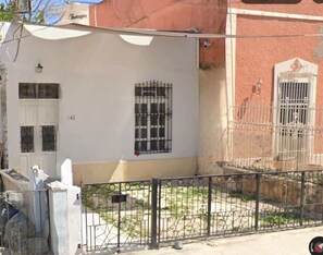 Property grounds - Colonial Mérida Retreat w/ Private Pool & Parking (Merida)