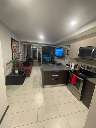 Luxury 2BD Condo near US Embassy & CIMA Hospital/High-Speed WiFi & Pools