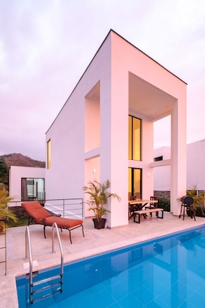Standard Villa, Private Pool | WiFi (free), bed sheets