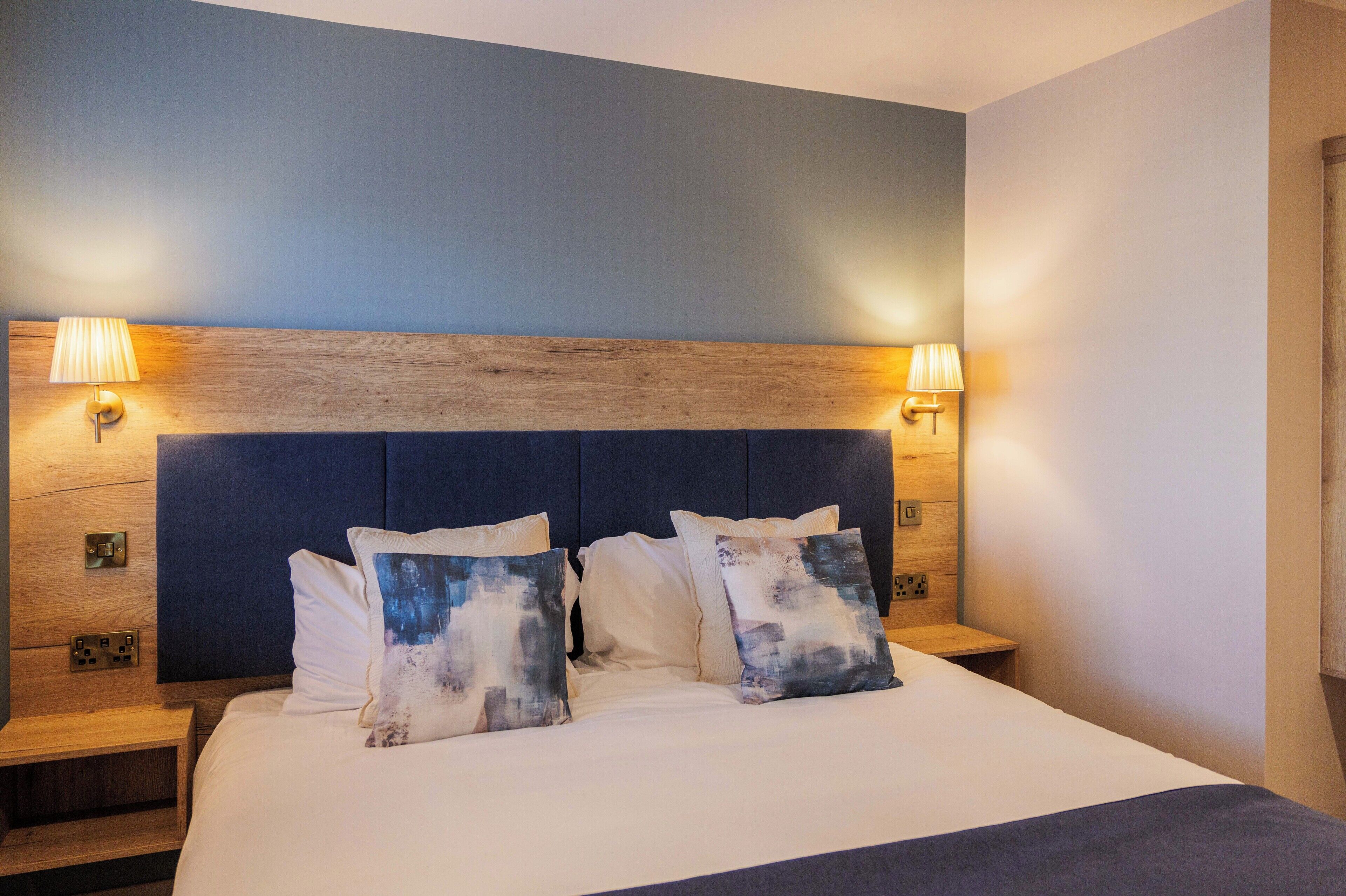 Superior Double Room | Iron/ironing board, WiFi (free)