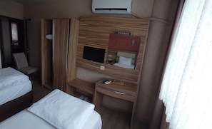 Deluxe Double or Twin Room, City View