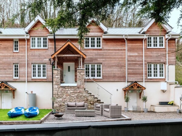 Contemporary Cornwall Retreat For Groups - Symonds Yat