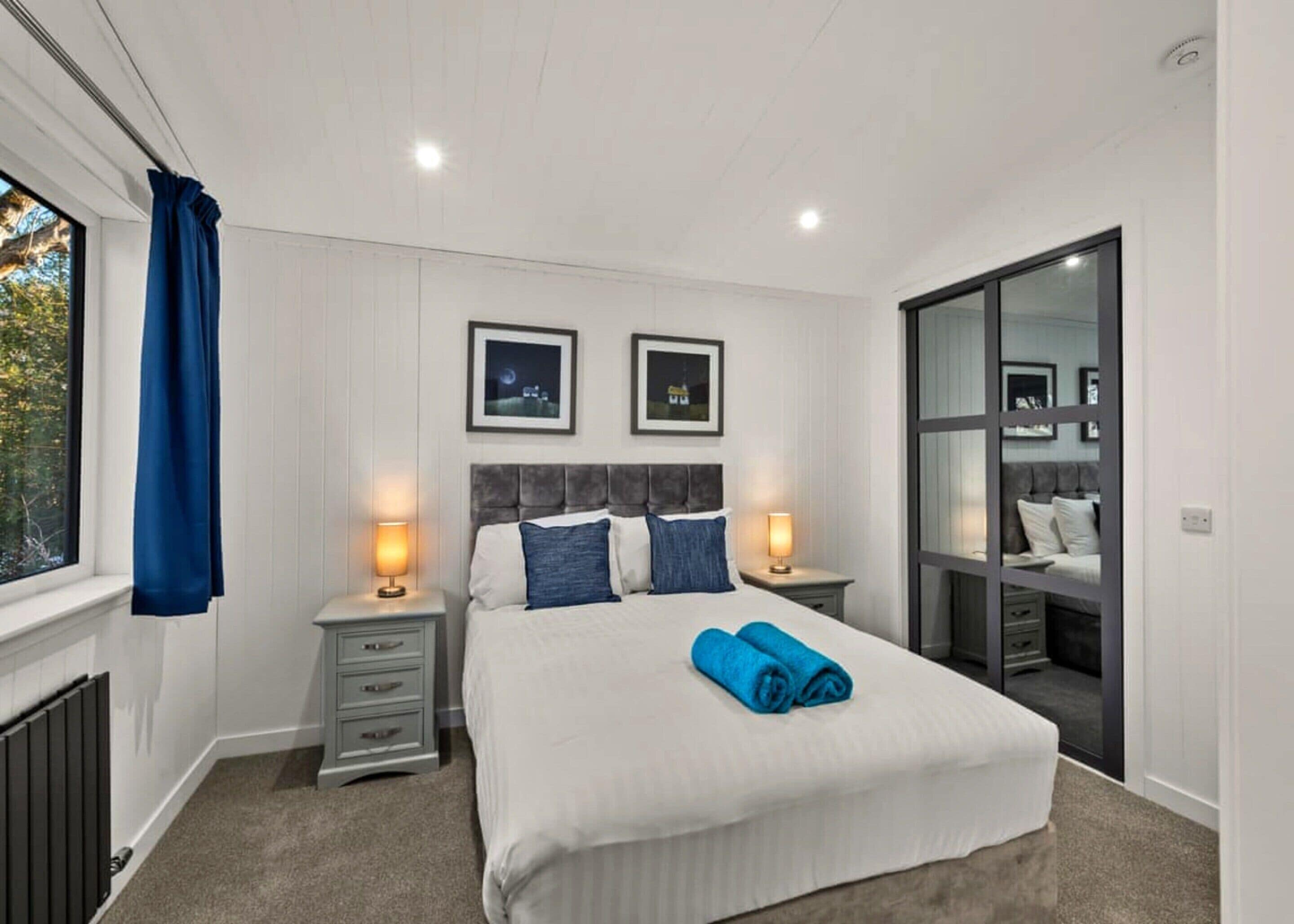 Chalet | 2 bedrooms, individually furnished