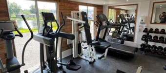 Peaceful Lochside Retreat for 4