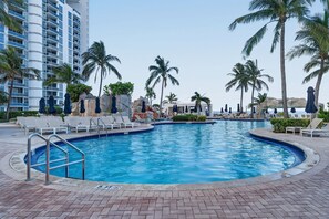 Piscina externa