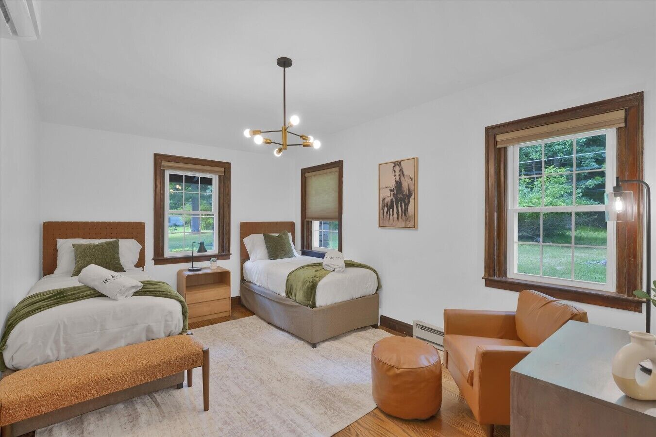 Desk, iron/ironing board, travel crib, WiFi