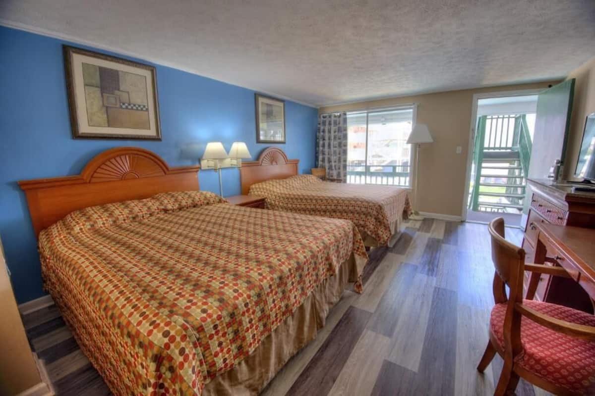 Basic Double Room, Pool View | Wi-fi percuma 