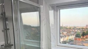 Nicht klassifiziertes Bild, 2 von 6, Schaltfläche