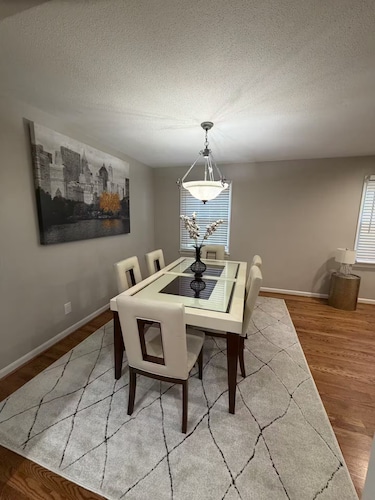 Modern Comfort 3BR  Coliseum, Koury Convention, High Point Market