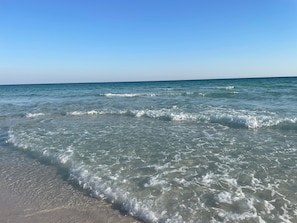 In Strandnähe, Liegestühle, Strandtücher