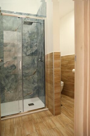 Bathroom - Mia Napoli (Napoli)