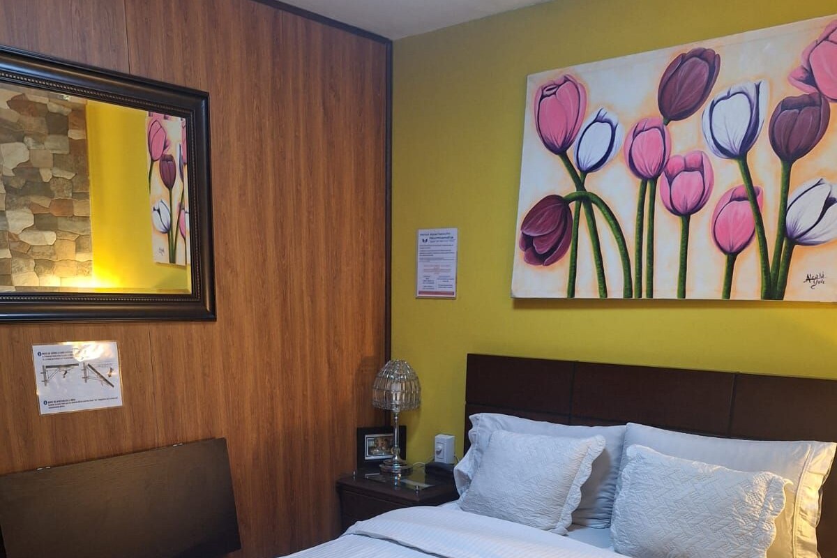 Habitación doble | Ropa de cama de alta calidad, caja fuerte, sistema de insonorización