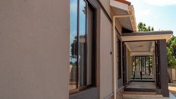 Deluxe Double Room, Garden View | Exterior detail