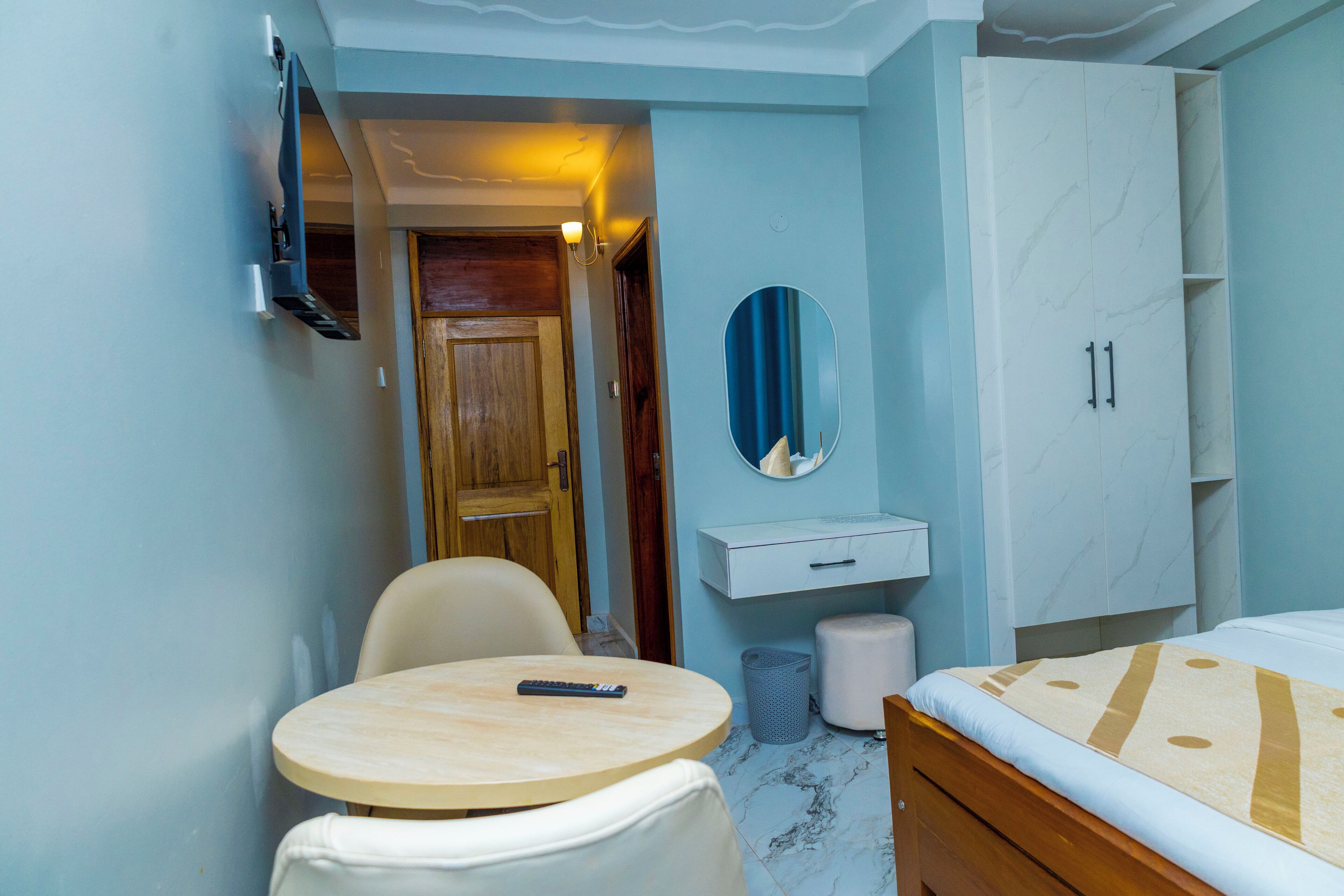 Deluxe Double Room, Garden View | Desk, laptop workspace, free WiFi