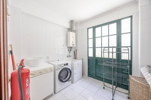 Uklassifisert bilde, 2 av 82, knapp