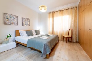 4 Schlafzimmer, Bügeleisen/Bügelbrett, Internetzugang, Bettwäsche